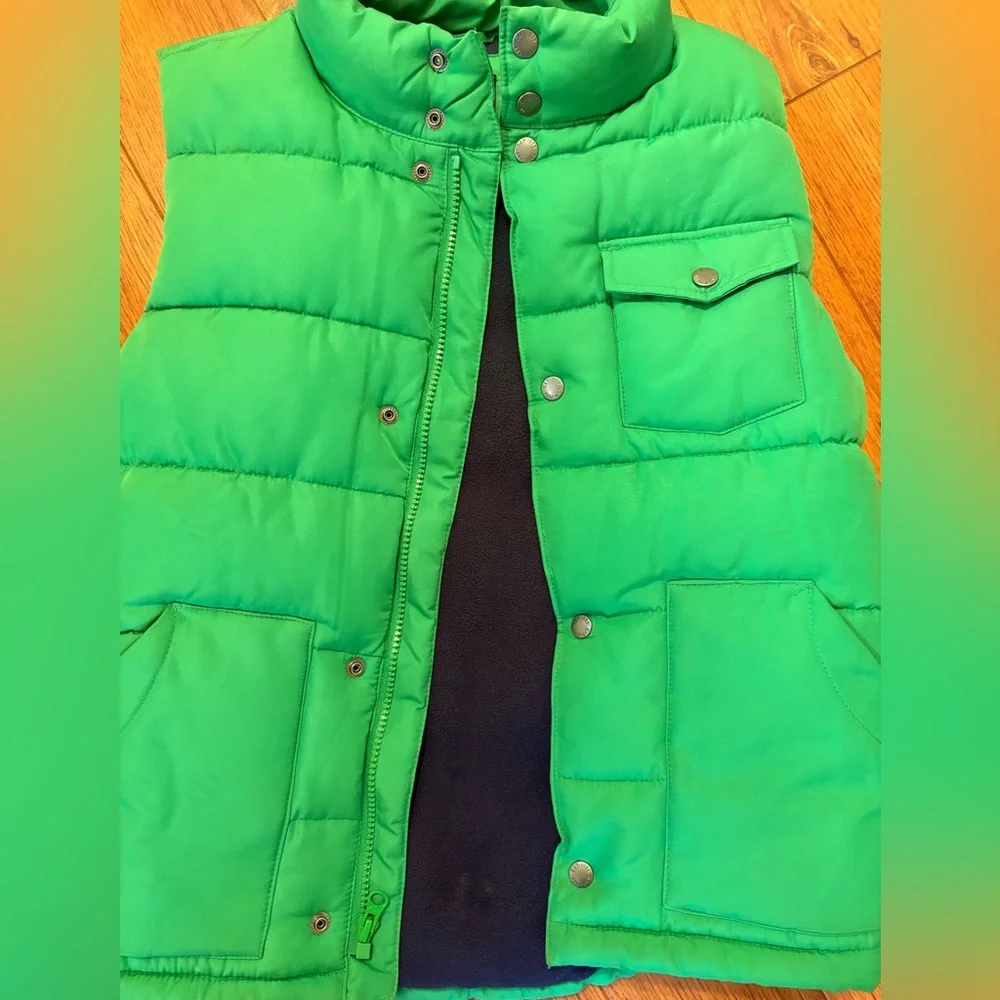 GAP KIDS Green Puffer Vest. Size L 10-11 Years.